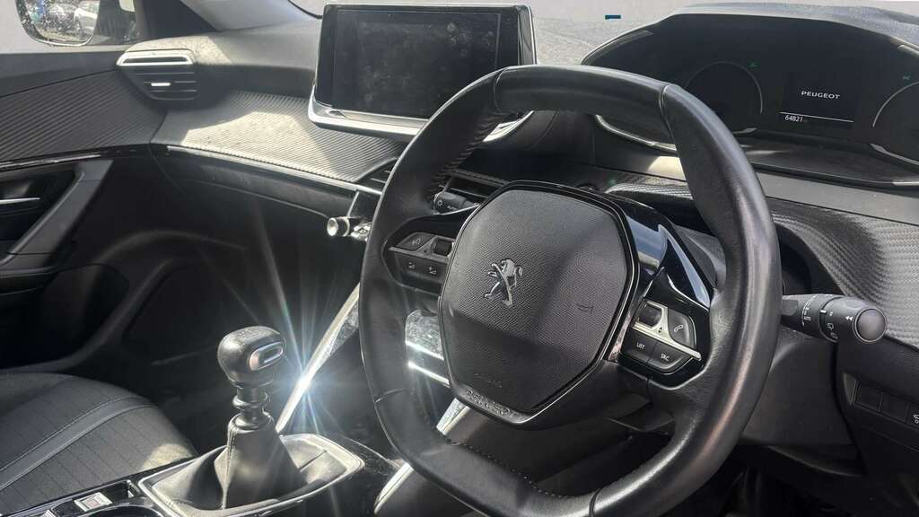 Peugeot 2008 1.2 Puretech Allure 2021 KP71NUC White #5