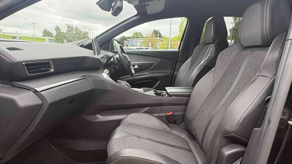 Peugeot 3008 1.5 Bluehdi Gt Line Eat8 2020 SH70WKA Black #3