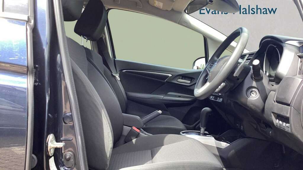Honda Jazz 1.3 I-vtec Se Navi Cvt 2020 LM69LZK Blue #3