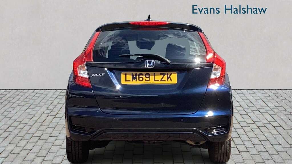 Honda Jazz 1.3 I-vtec Se Navi Cvt 2020 LM69LZK Blue #5