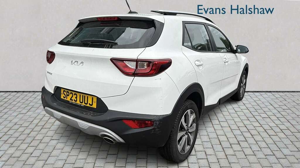 Kia Stonic 1.0T Gdi 99 2 2023 SP23UUJ White #4