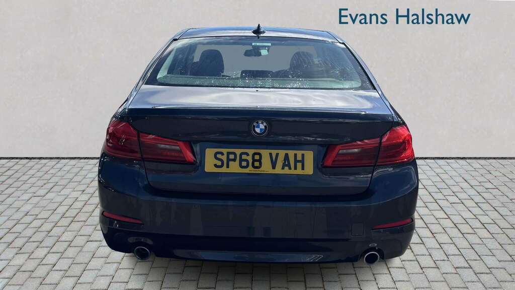 BMW 5 Series 520I Se 2018 SP68VAH Grey #4