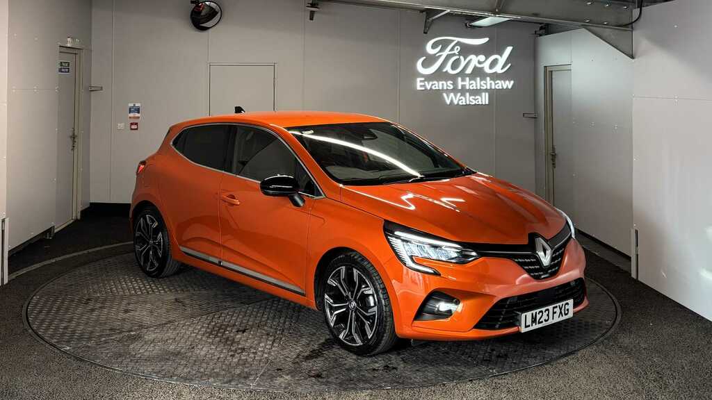 Renault Clio 1.6 E-tech Full Hybrid 145 Techno 2023 Orange