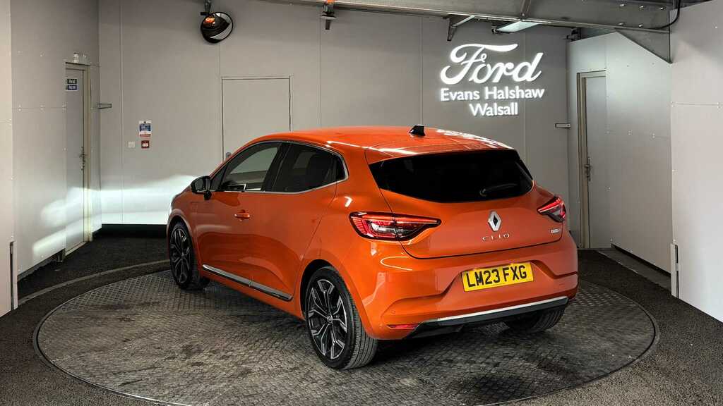 Renault Clio 1.6 E-tech Full Hybrid 145 Techno 2023 LM23FXG Orange #3