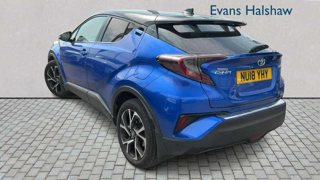 Toyota C-Hr 1.8 Hybrid Dynamic Cvt 2018 NU18YHY Black #2