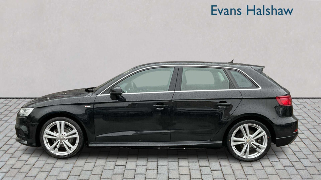 Audi A3 35 Tfsi S Line 2019 LC19YCN Black #4