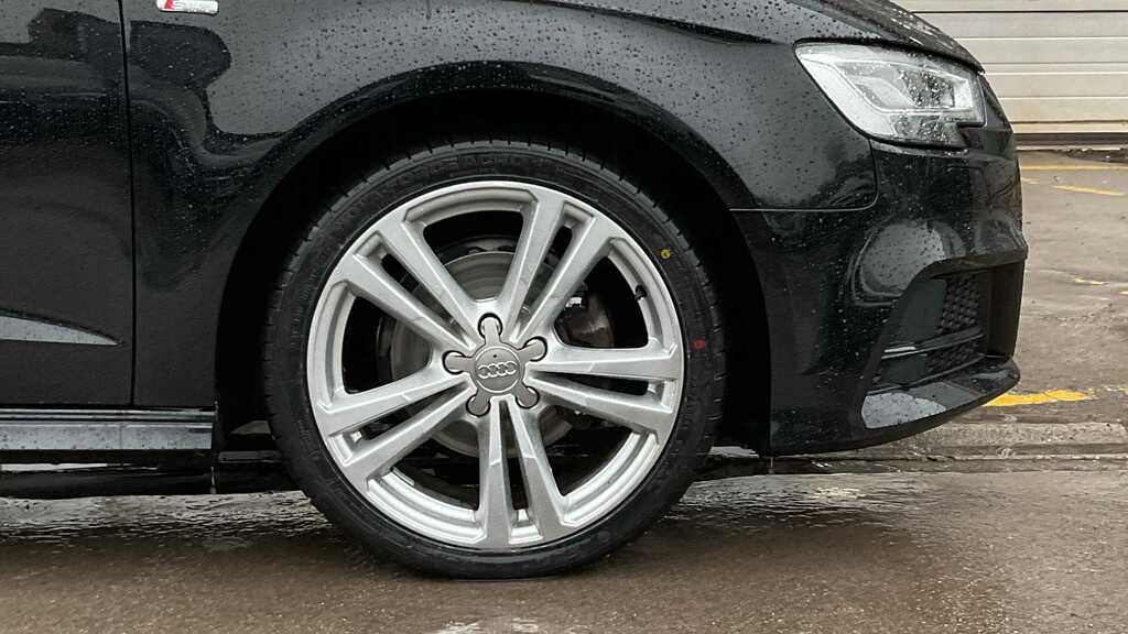 Audi A3 35 Tfsi S Line 2019 LC19YCN Black #6