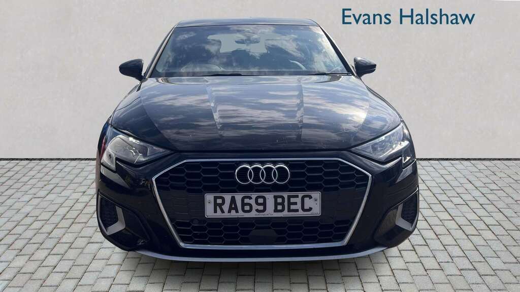 Audi A3 30 Tfsi Sport 2022 WN22TYY Black #4