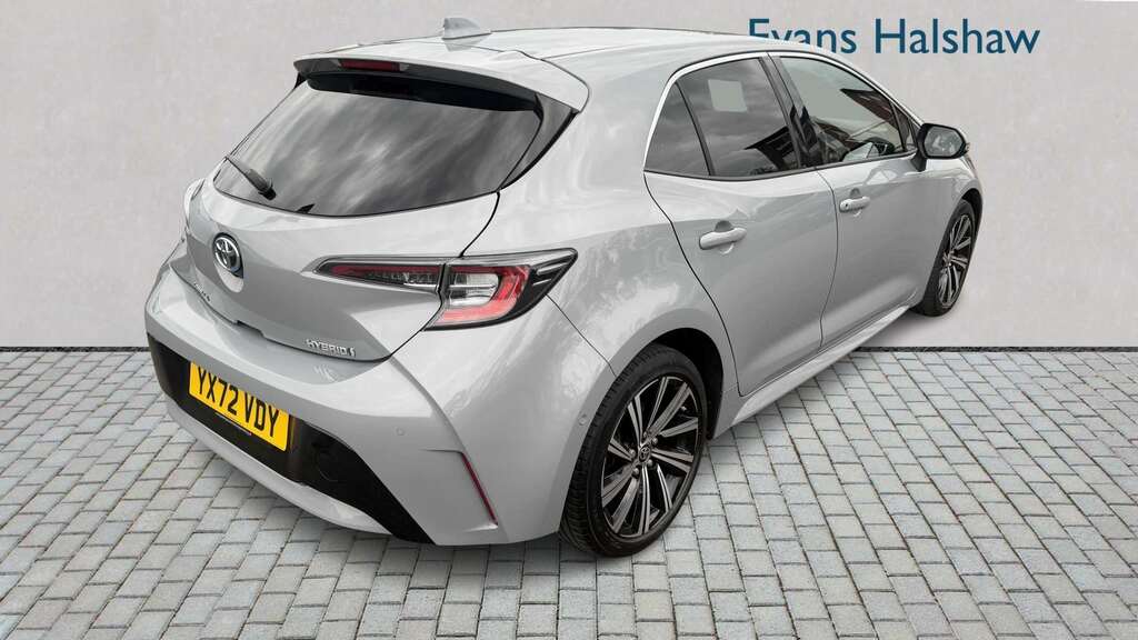 Toyota Corolla 1.8 Vvt-i Hybrid Design Cvt 2022 YX72VDY Grey #2