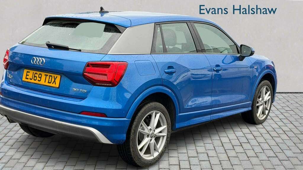 Audi Q2 30 Tdi S Line 2019 Blue #5