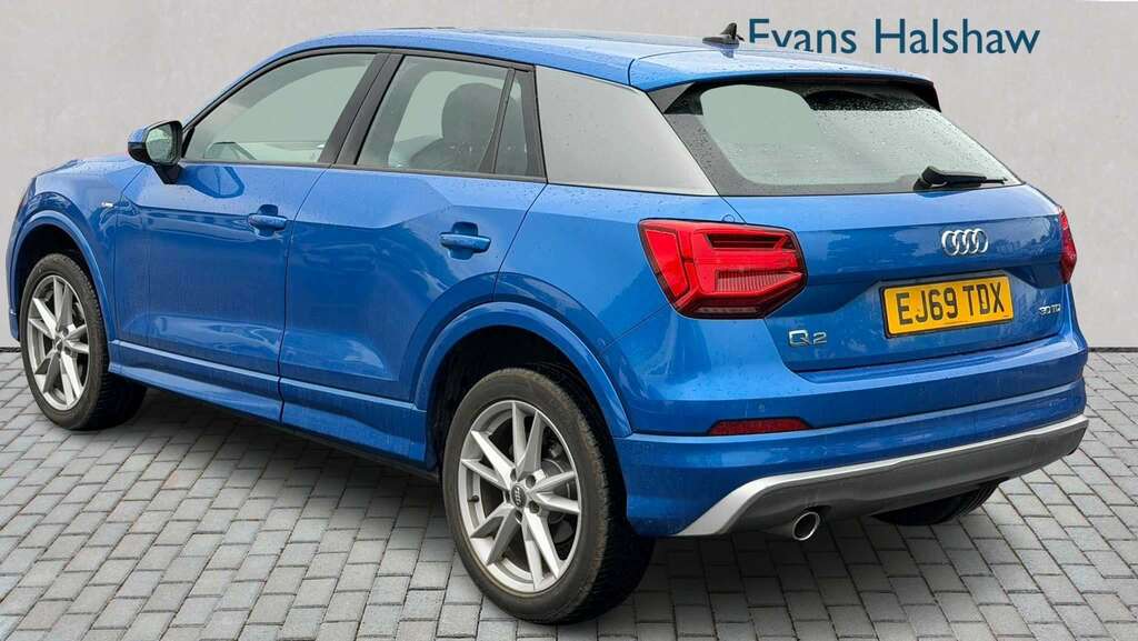 Audi Q2 30 Tdi S Line 2019 Blue #4