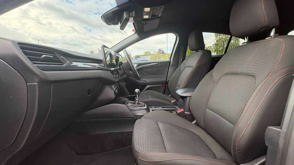 Ford Focus 1.0 Ecoboost St-line 2023 YP23OEK Black #3