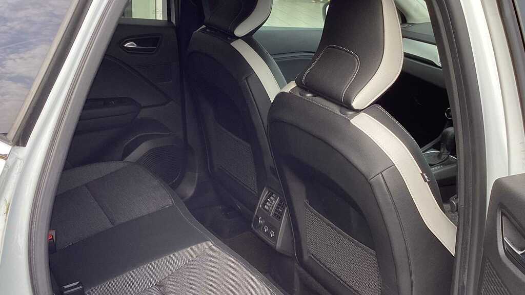 Renault Captur 1.6 E-tech Full Hybrid 145 Techno 2023 SD23RXA White #5
