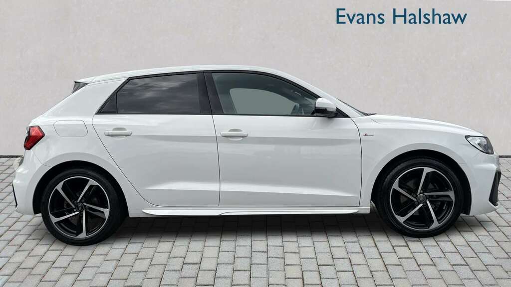 Audi A1 35 Tfsi S Line S Tronic 2019 YF19WPL White #6
