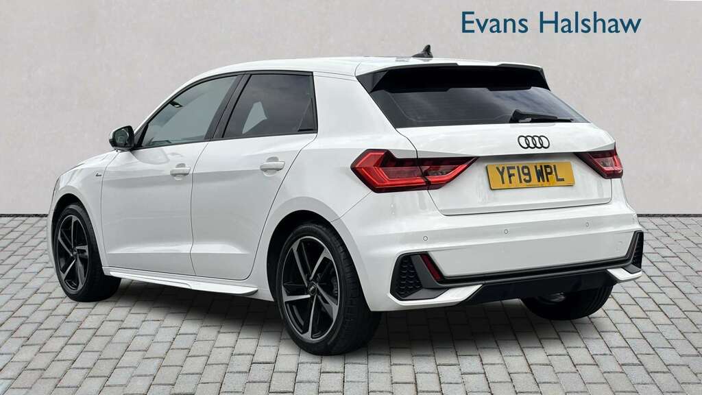 Audi A1 35 Tfsi S Line S Tronic 2019 YF19WPL White #2