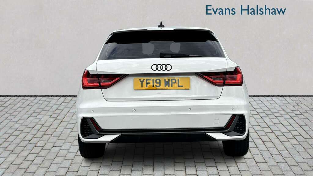 Audi A1 35 Tfsi S Line S Tronic 2019 YF19WPL White #5