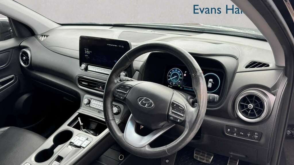 Hyundai Kona 150Kw Ultimate 64Kwh 2022 EX72MUP Black #4