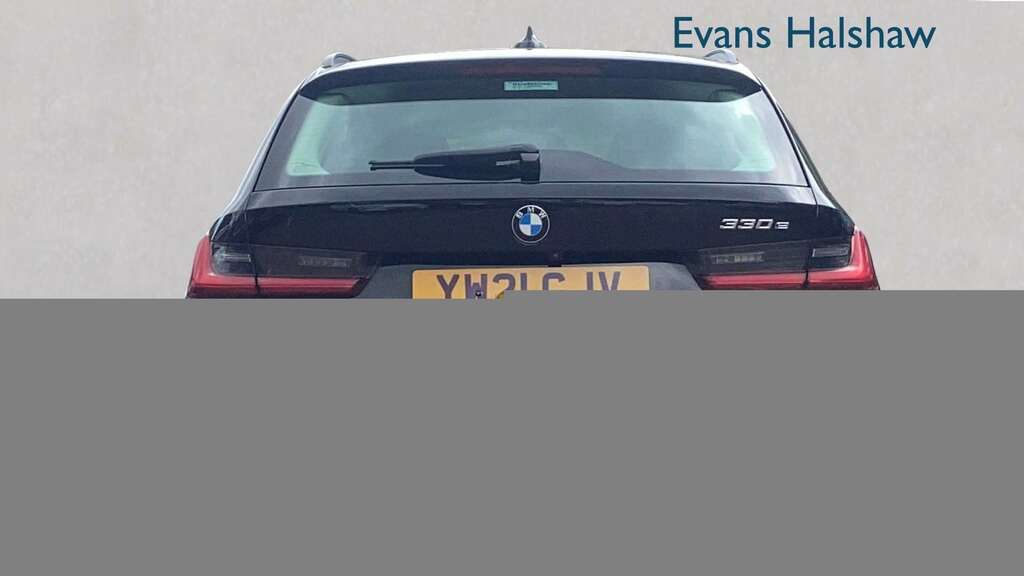 BMW 3 Series 330E Se Pro Step 2021 YW21GJV Black #4
