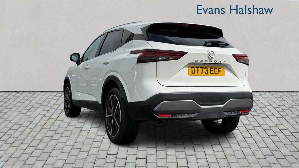 Nissan Qashqai 1.3 Dig-t Mh Tekna 2023 DT73ECF White #4