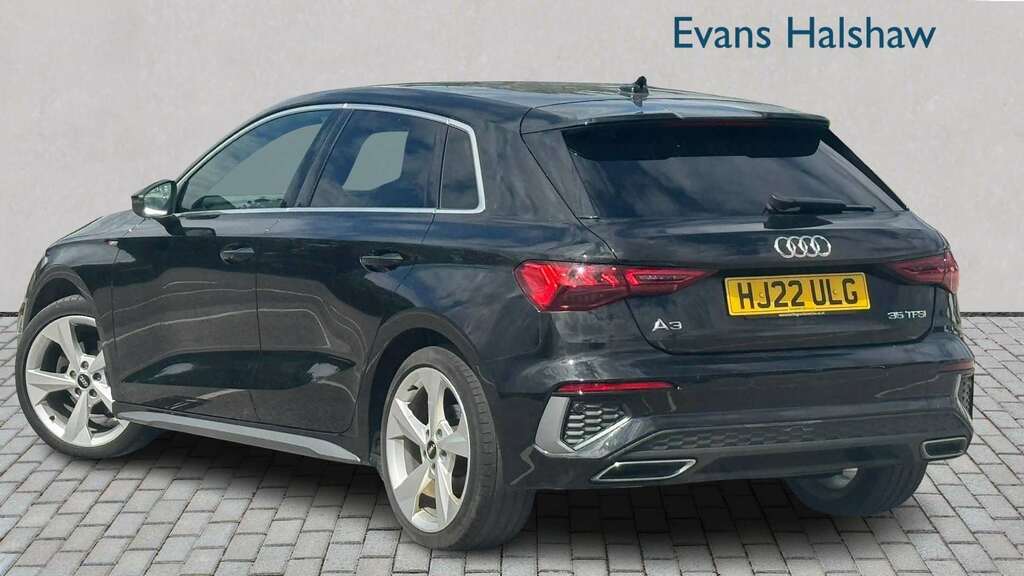 Audi A3 35 Tfsi S Line S Tronic 2022 HJ22ULG Black #2