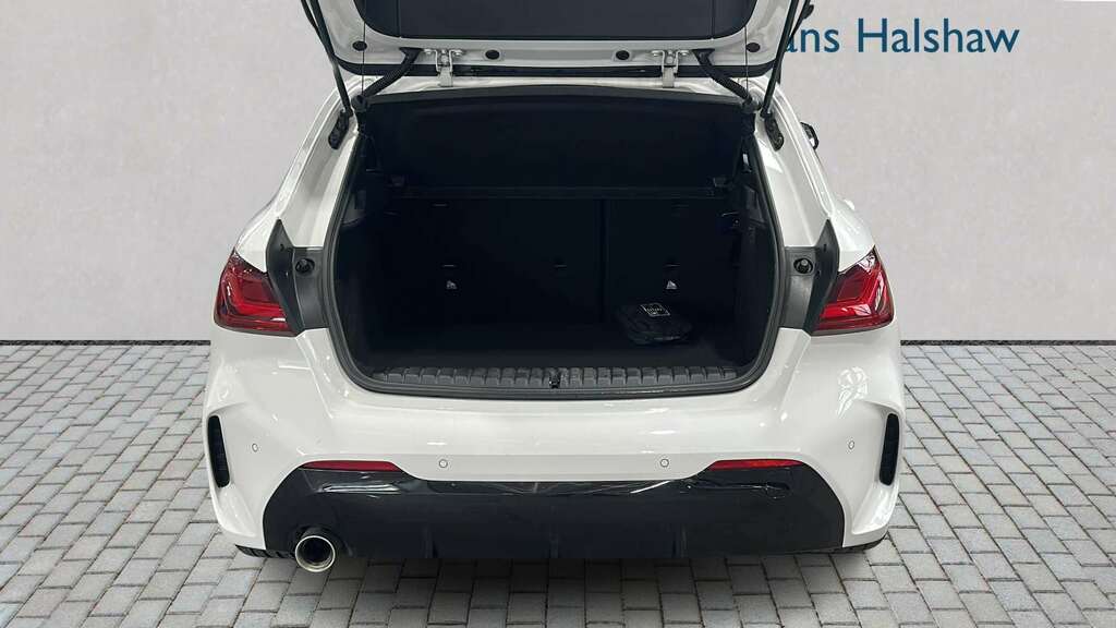 BMW 1 Series 118I 136 M Sport Step Lcp 2022 GJ72LHK White #5