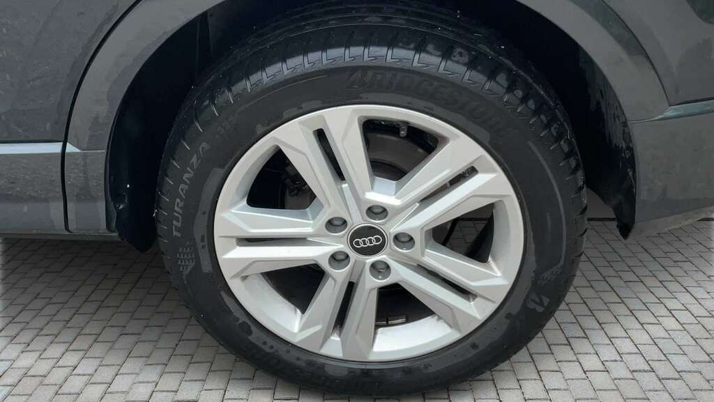 Audi Q2 35 Tfsi Sport S Tronic 2023 GL73CZF Grey #4
