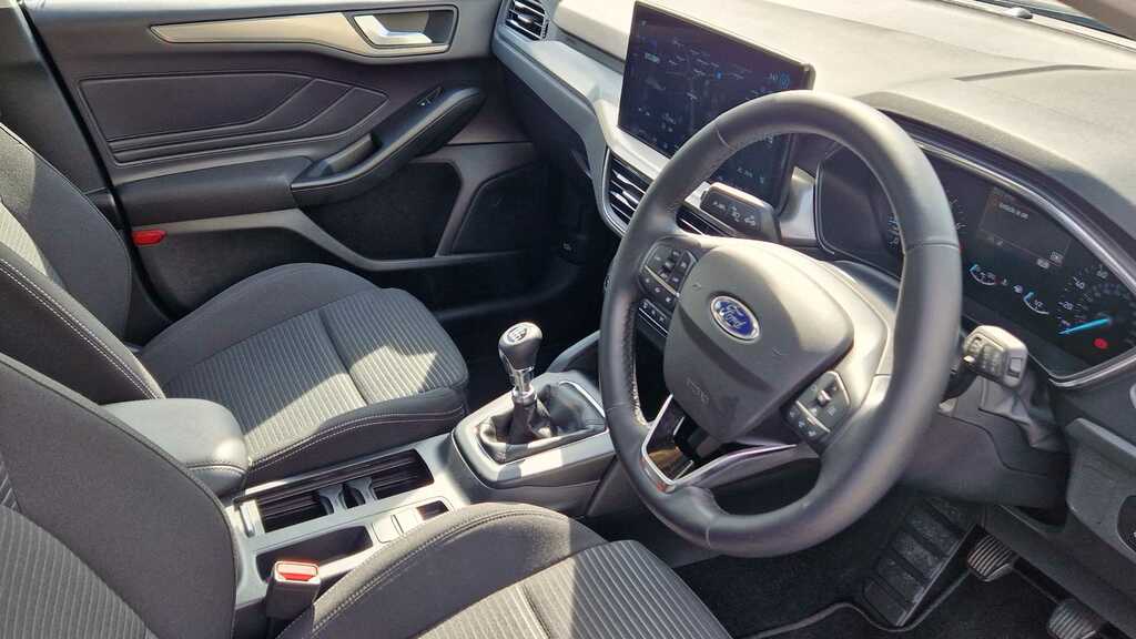 Ford Focus 1.0 Ecoboost Hybrid Mhev Titanium 2025 KW75UKX Silver #5