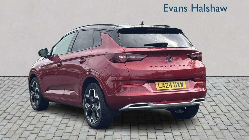 Vauxhall Grandland 1.2 Turbo Ultimate 2024 Red #2