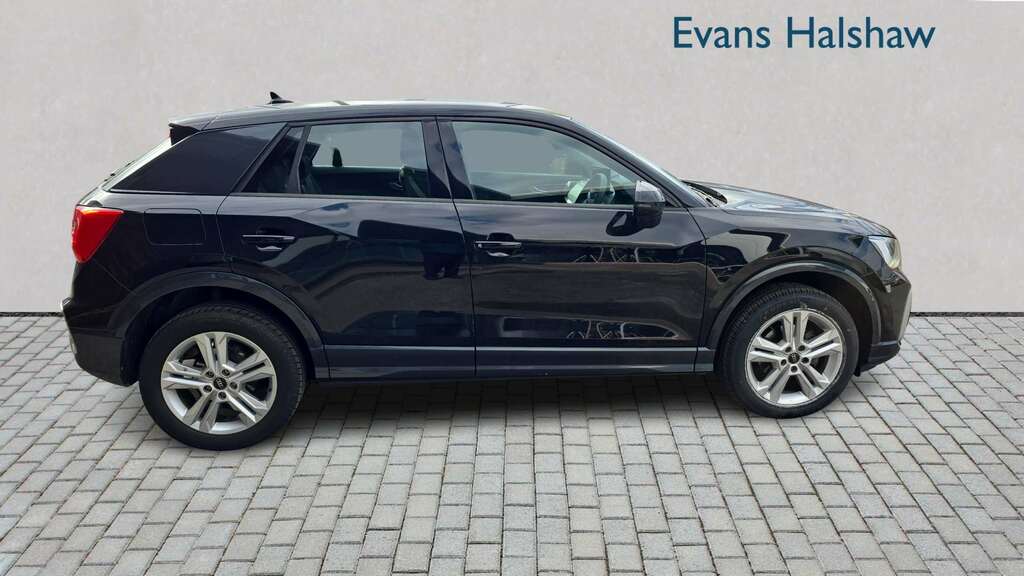 Audi Q2 35 Tfsi Sport 2024 MD24DXR Black #3