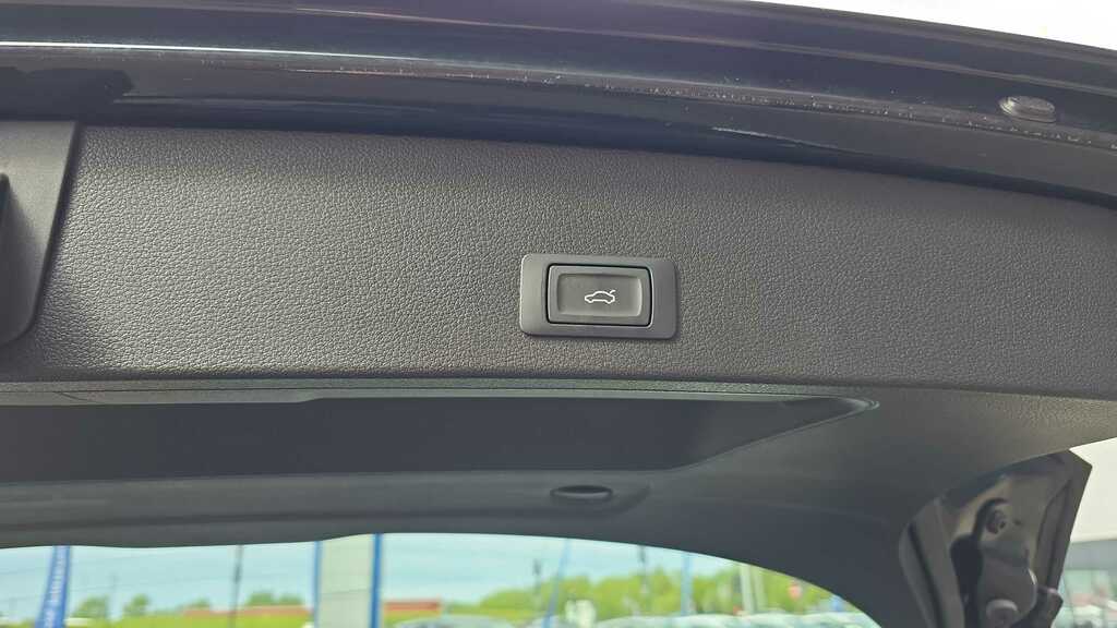 Audi Q2 35 Tfsi Sport 2024 MD24DXR Black #6