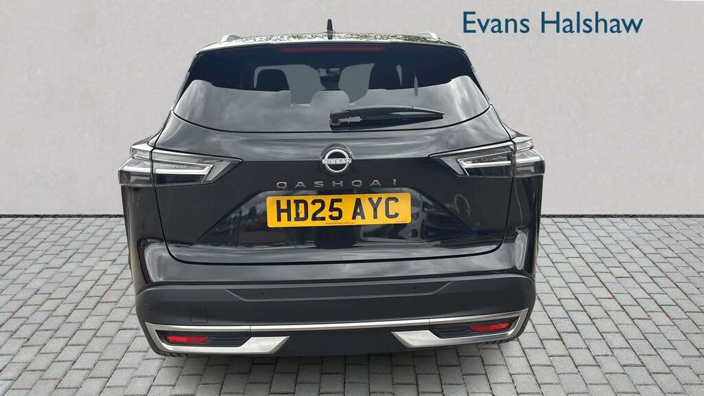 Nissan Qashqai 1.3 Dig-t Mh N-connecta 2025 HD25AYC Black #5