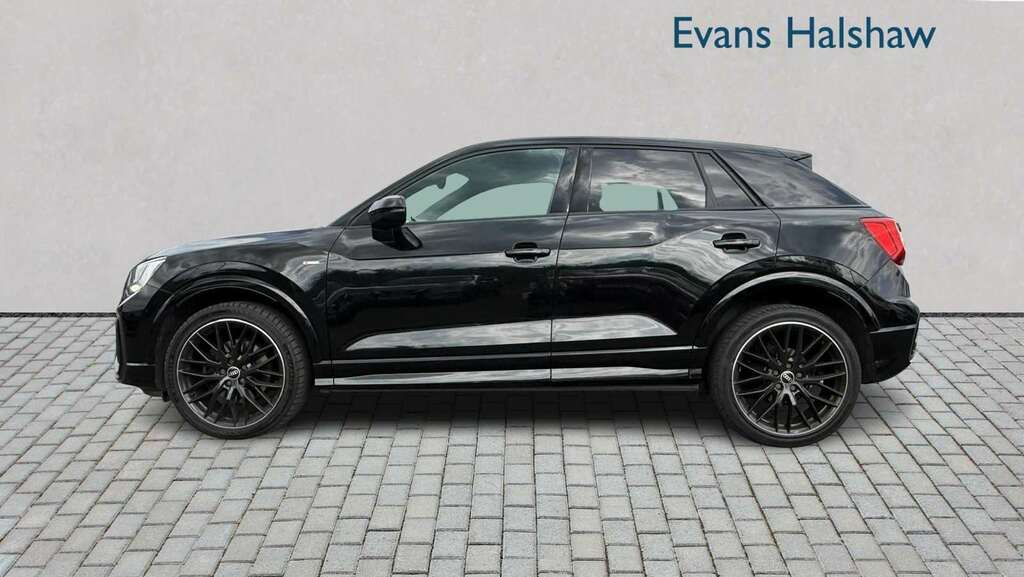 Audi Q2 35 Tfsi Black Edition S Tronic 2021 NC71PUO Black #5