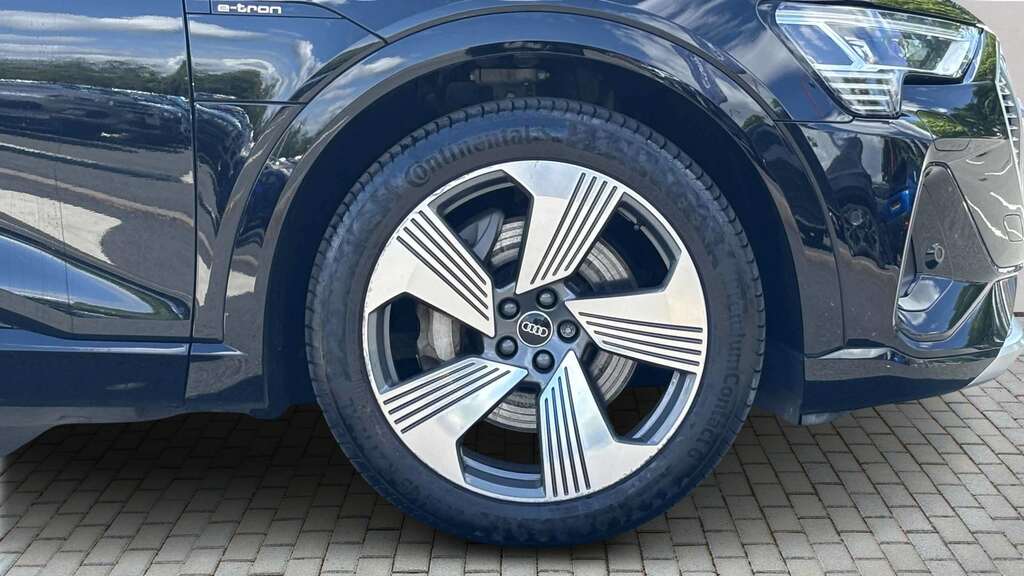 Audi E-tron 230Kw 50 Quattro 71Kwh S Line 2022 BK22UZF Black #6