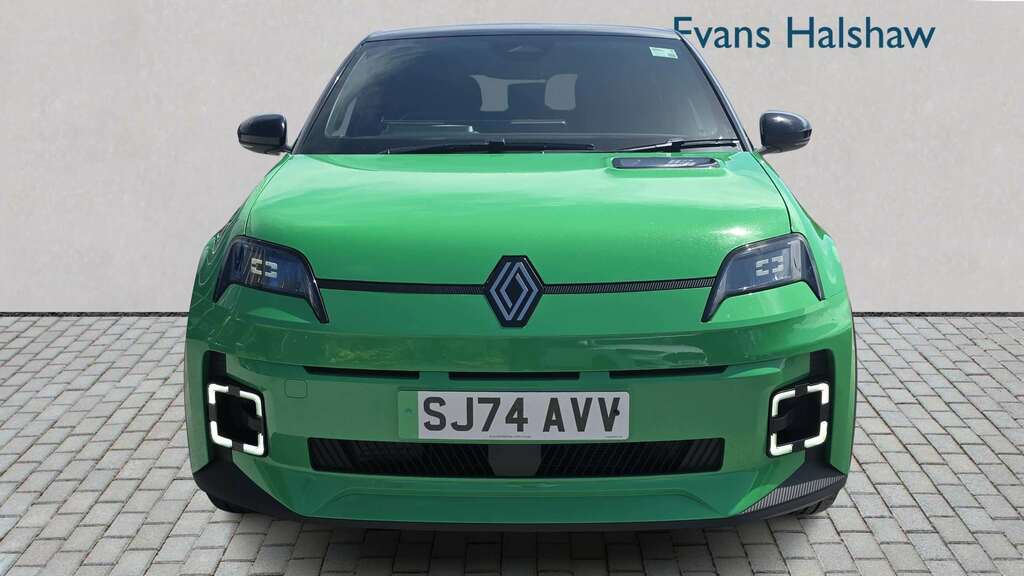 Renault 5 E-Tech 110Kw Techno Comfort Range 52Kwh 2025 SJ74AVV Green #3