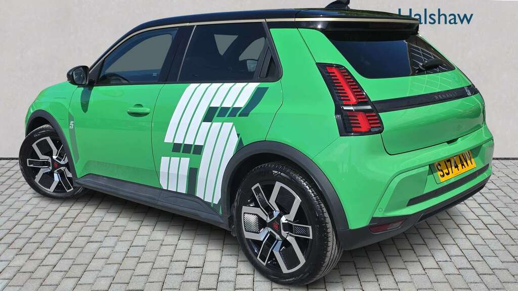 Renault 5 E-Tech 110Kw Techno Comfort Range 52Kwh 2025 SJ74AVV Green #4