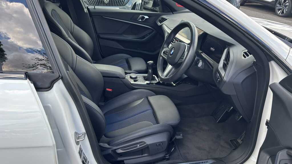 BMW 2 Series 218I 136 M Sport 2024 White #6
