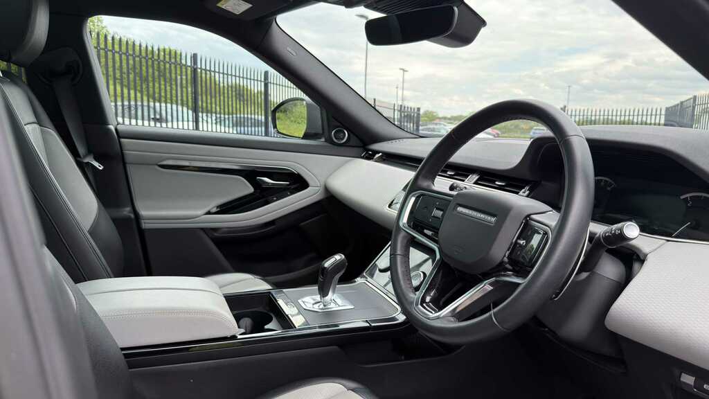 Land Rover Range Rover Evoque 2.0 D200 Evoque Edition 2022 DV22OLW Black #3