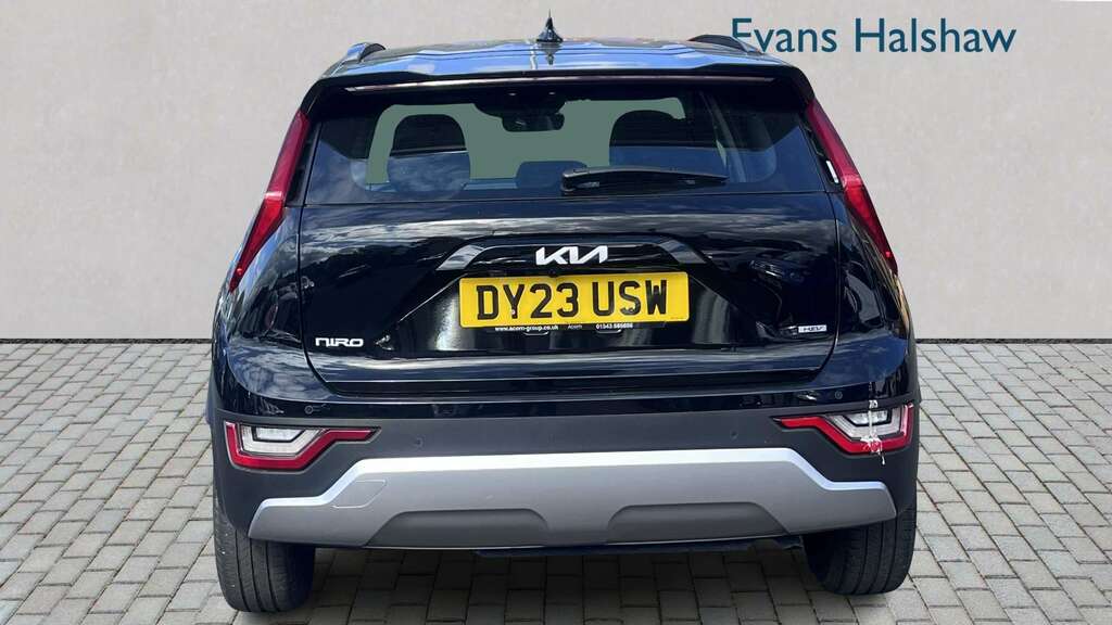 Kia Niro 1.6 Gdi Hybrid 2 Dct 2023 DY23USW Black #4
