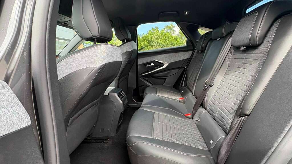 Peugeot 3008 1.2 Hybrid 136 Allure E-dsc6 2024 FV74YGK Grey #4