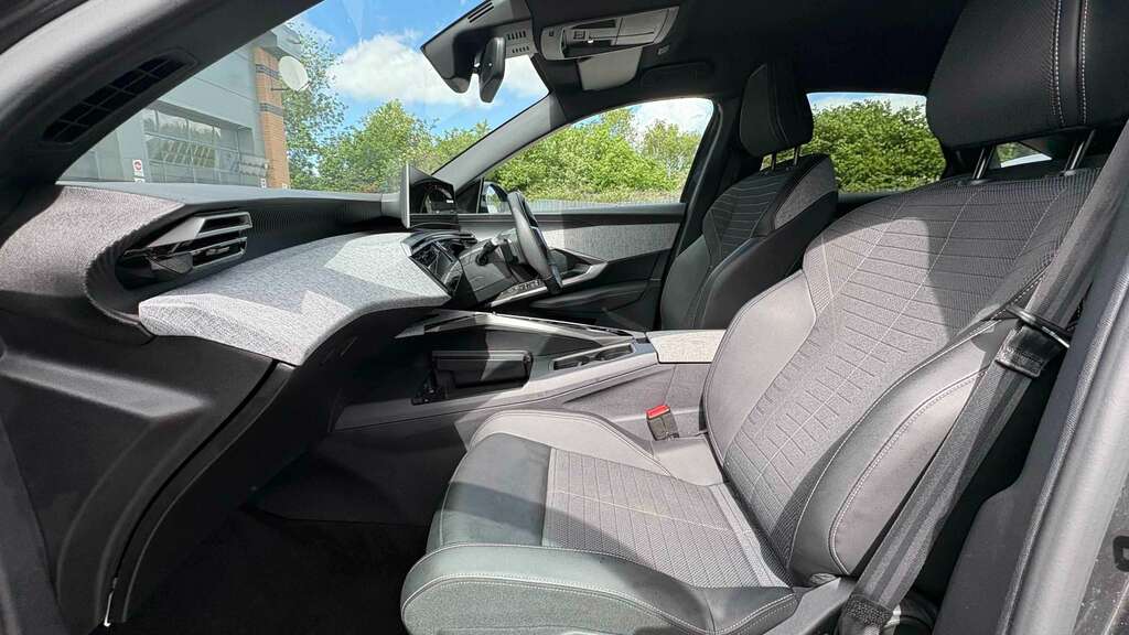 Peugeot 3008 1.2 Hybrid 136 Allure E-dsc6 2024 FV74YGK Grey #3