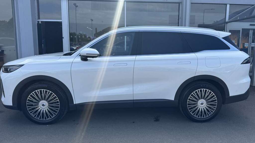 Chery Tiggo 9 1.5T Phev Summit Dht Awd 2026 PJ26EUP White #3