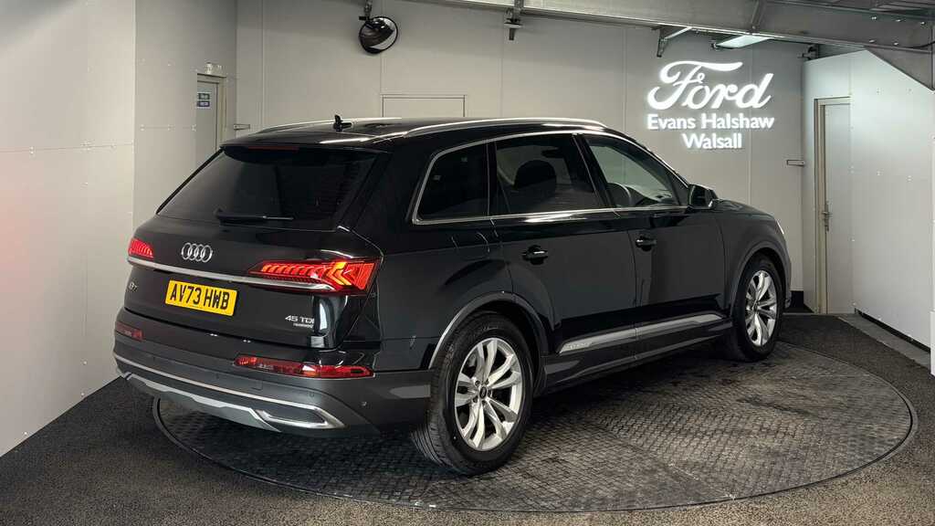 Audi Q7 45 Tdi Quattro Sport Tiptronic 2023 AV73HWB Black #4