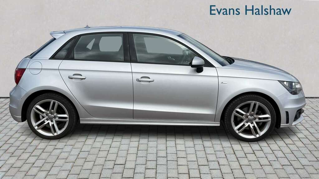 Audi A1 2.0 Tdi S Line 2012 AJ12XTL Silver #2