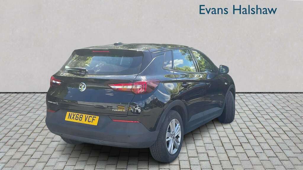 Vauxhall Grandland X 1.6 Turbo D Se 2018 NX68VCF Black #5