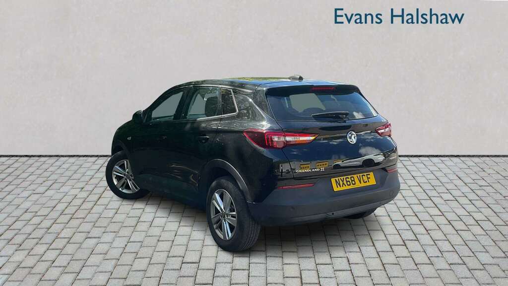 Vauxhall Grandland X 1.6 Turbo D Se 2018 NX68VCF Black #4