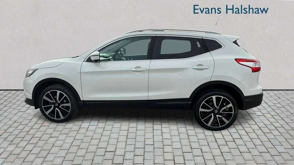 Nissan Qashqai 1.6 Dci Tekna Non-panoramic 4Wd 2017 VN17ZVL White #4