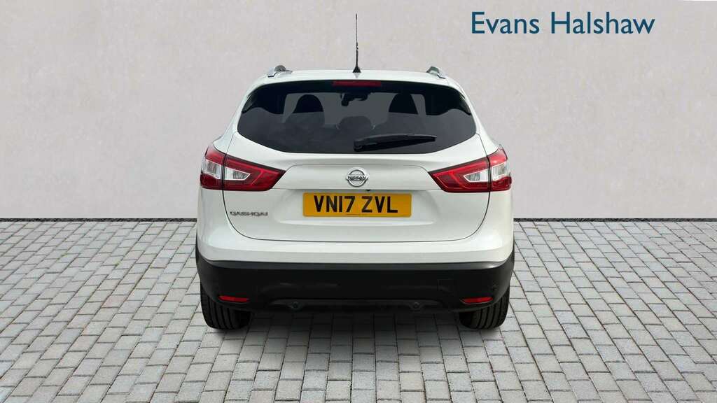 Nissan Qashqai 1.6 Dci Tekna Non-panoramic 4Wd 2017 VN17ZVL White #5