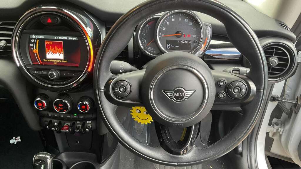 Mini Hatch 1.5 Cooper II 2019 HX68NJZ Silver #5