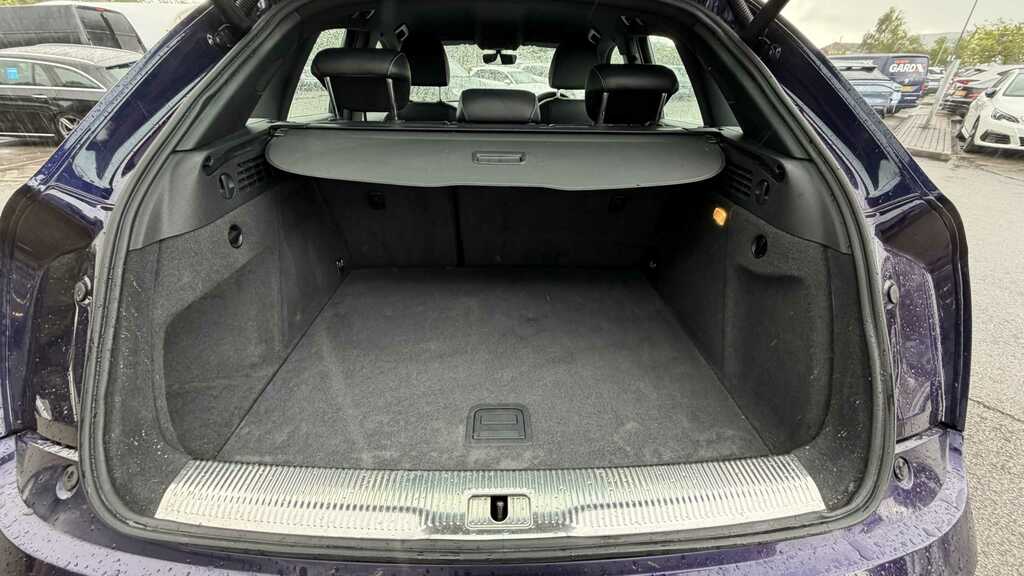 Audi Q3 1.4T Fsi S Line Edition S Tronic 2017 YS67YMV Purple #4