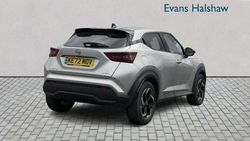 Nissan Juke 1.6 Hybrid N-connecta 2023 KE72MOV Silver #2